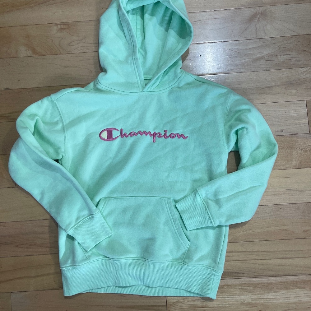 💕Preloved Champion Sweatshirt